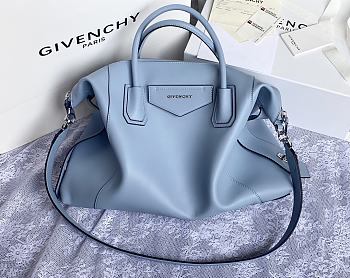 Givenchy Medium Antigona Soft Light Blue ZP17500 45cm