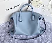 Givenchy Medium Antigona Soft Light Blue ZP17500 45cm - 5