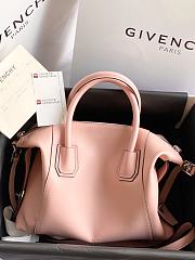Givenchy Trumpet Antigona Soft Peach ZP17500 35cm - 4