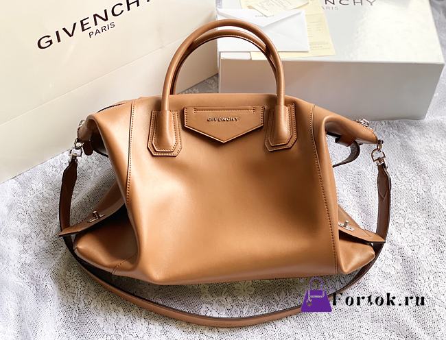 Givenchy Medium Antigona Soft Brown ZP17500 45cm - 1