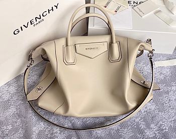 Givenchy Medium Antigona Soft Beige ZP17500 45cm