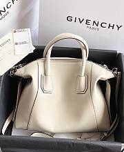 Givenchy Trumpet Antigona Soft Beige ZP17500 35cm - 3