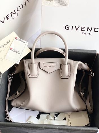 Givenchy Trumpet Antigona Soft Elephant Gray ZP17500 35cm