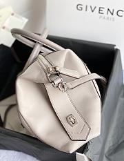 Givenchy Trumpet Antigona Soft Elephant Gray ZP17500 35cm - 6
