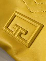 Givenchy Handbag Yellow Leather ID93 0210 27cm - 2
