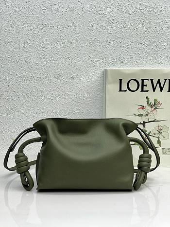 Loewe Flamenco Green 10855 22.5cm