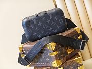 Louis Vuitton Horizon Clutch Monogram Eclipse Canvas M45579 21cm - 3