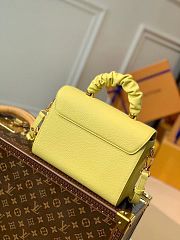 Louis Vuitton Medium Twist Yellow M58571 23cm  - 4