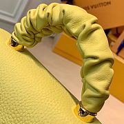 Louis Vuitton Medium Twist Yellow M58571 23cm  - 2