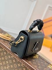 Louis Vuitton Small Twist Black M58688 18cm - 5
