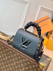 Louis Vuitton Small Twist Black M58688 18cm - 1