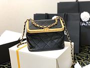 Chanel Lambskin Kiss-Lock Bag AS1886 22 cm - 2