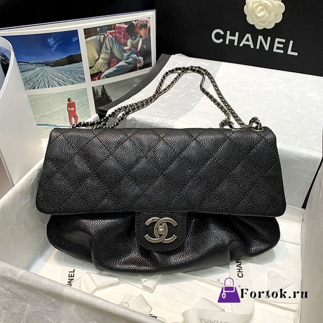 Chanel Flap Shopping Bag Black 30x18x4cm - 1