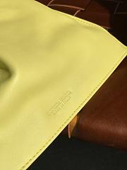 Bottega Veneta Twist Clutch In Yellow 607964 21x20.5x11cm - 5
