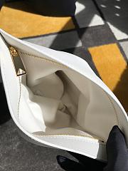 Bottega Veneta Twist Clutch In White 607964 21x20.5x11cm - 6