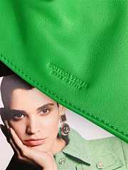 Bottega Veneta Twist Clutch In Green 607964 21x20.5x11cm - 6