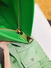 Bottega Veneta Twist Clutch In Green 607964 21x20.5x11cm - 5