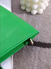 Bottega Veneta Twist Clutch In Green 607964 21x20.5x11cm - 4