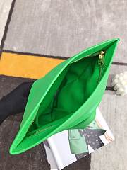 Bottega Veneta Twist Clutch In Green 607964 21x20.5x11cm - 2