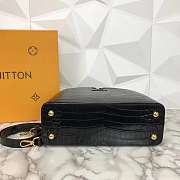 Louis Vuitton Capucines In Crocodile Leather 31x20x11cm   - 6