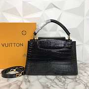 Louis Vuitton Capucines In Crocodile Leather 31x20x11cm   - 3