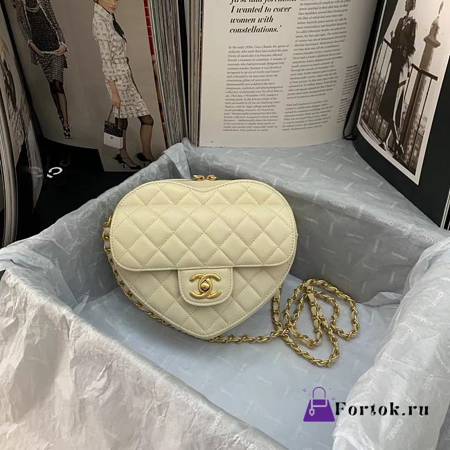 Chanel Heart Shaped Pre-spring 2022 White 20×17×6.5cm - 1