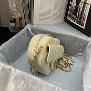 Chanel Heart Shaped Pre-spring 2022 White 20×17×6.5cm - 4