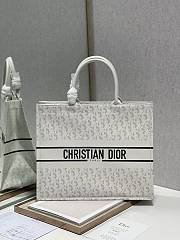 Dior Book Tote White Leather M1286 41x32cm - 1