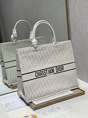 Dior Book Tote White Leather M1286 41x32cm - 4