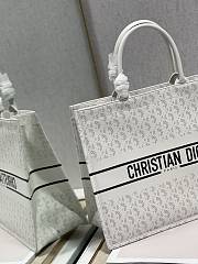 Dior Book Tote White Leather M1286 41x32cm - 2