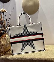 Dior Dioralps Book Tote Three-Tone Embroidery White M1286 41.5 cm - 4