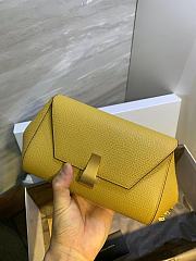 Bottega Veneta Mini Angle In Mustard Yellow 19x13x8cm - 5