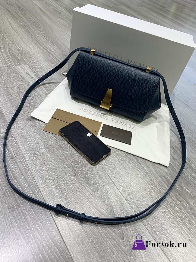 Bottega Veneta BV Angle Bag In Dark Blue 576143 20x43x16cm - 1