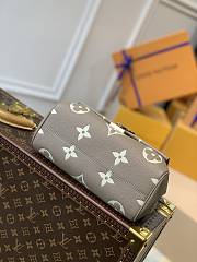 Louis Vuitton Favorite Beige M45836 24x14x9cm - 2