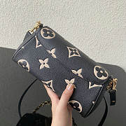 Louis Vuitton Favorite Black/Beige M45836 24x14x9cm - 6