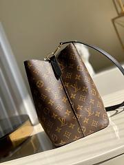 Louis Vuitton NéoNoé MM In Black M44020 26x26x17.5cm - 5