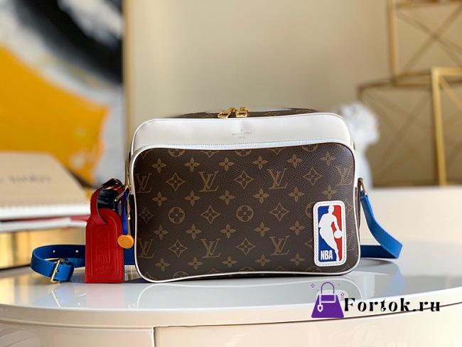 Louis Vuitton LVxNBA Nil Messenger Bag In Brown M45584 30x22x9cm  - 1