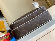 Louis Vuitton LVxNBA Nil Messenger Bag In Brown M45584 30x22x9cm  - 3