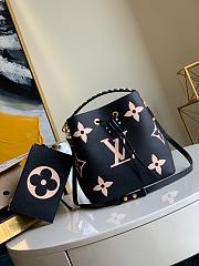 Louis Vuitton Crafty NeoNoe MM Black/Beige M45497 26x26x17.5cm - 1