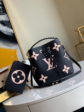 Louis Vuitton Crafty NeoNoe MM Black/Beige M45497 26x26x17.5cm