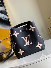 Louis Vuitton Crafty NeoNoe MM Black/Beige M45497 26x26x17.5cm - 2