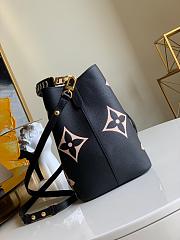 Louis Vuitton Crafty NeoNoe MM Black/Beige M45497 26x26x17.5cm - 6