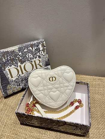 Dior Dioramour Caro Heart Pouch With Chain In White S5097 11x10x1.5cm