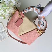 Louis Vuitton V Tote BB Cream/Pink M43967 27x19x11cm - 3
