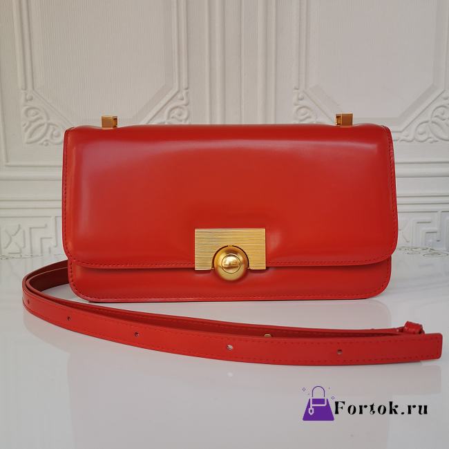 Bottega Veneta Large BV Classic Shoulder Bag Red 578009 28x8x15.5cm - 1