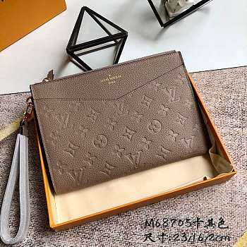 Louis Vuitton Pochette Melanie MM Beige M68705 23x16x2cm