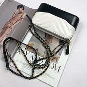 Chanel Gabrielle Clutch White/Black A94505 18x6x11cm - 6