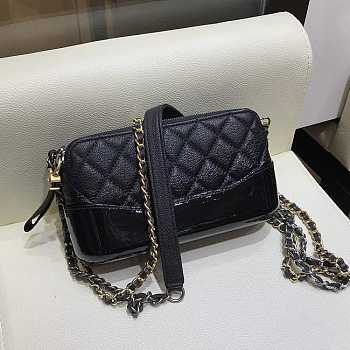 Chanel Gabrielle Clutch Black In Grain Leather A94505 18x6x11cm