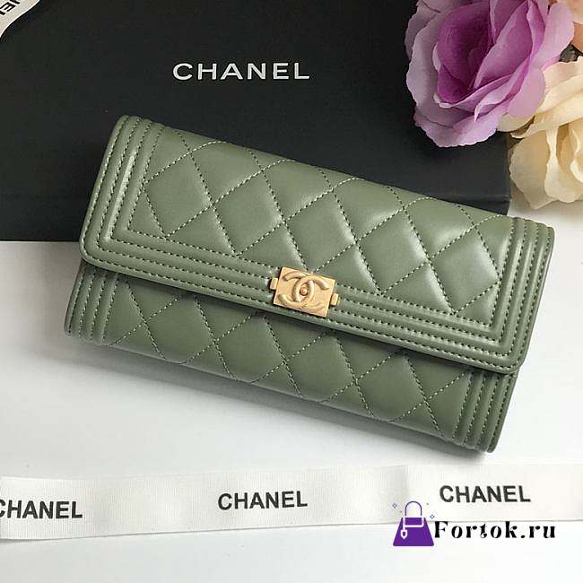 Chanel Long Wallet Smooth Leather Olive Green A80286 19x10.5x3cm - 1