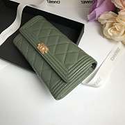 Chanel Long Wallet Smooth Leather Olive Green A80286 19x10.5x3cm - 6